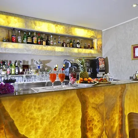 Tiziana 3*