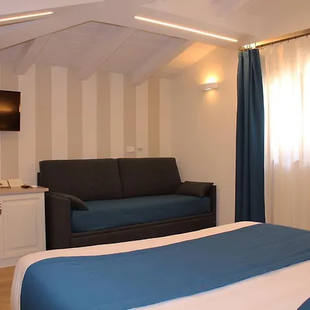 Tiziana Szálloda Marina di Massa