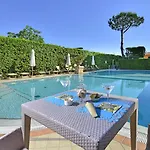 Tiziana Hotel 3*